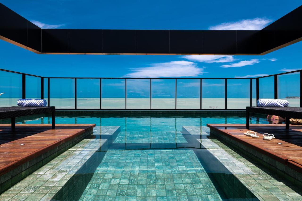 Ba'Ra Hotel João Pessoa Exteriör bild The rooftop pool at the hotel