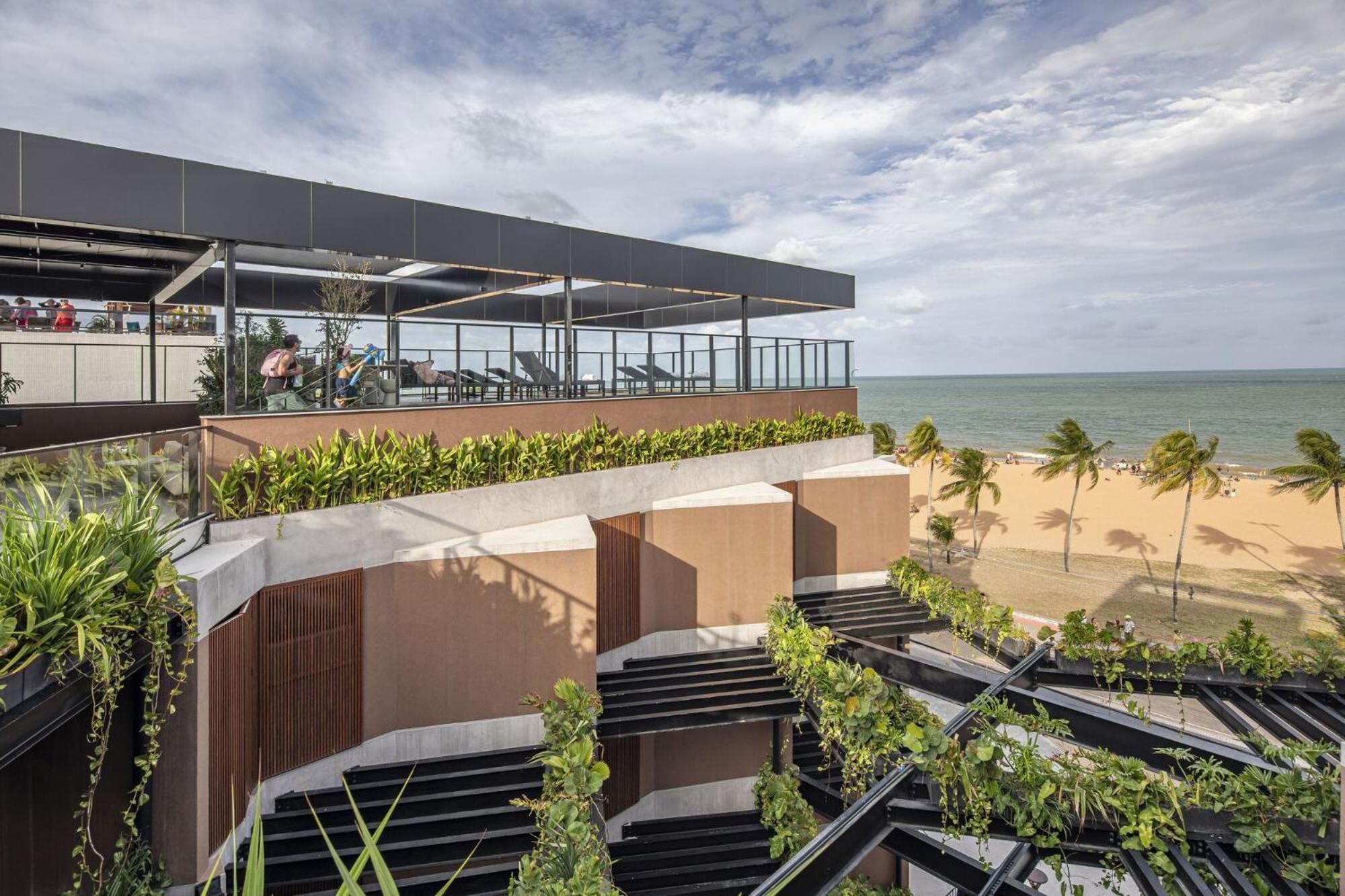 Ba'Ra Hotel João Pessoa Exteriör bild The rooftop bar at the hotel